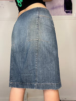 low-waisted perfect fit medi denim skirt