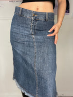 cool medi denim skirt mid-waisted with details