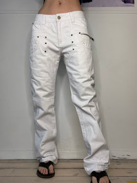 cool detailed low-waisted chunky white jeans