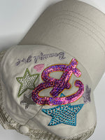 sporty sequins detailed cap with stars