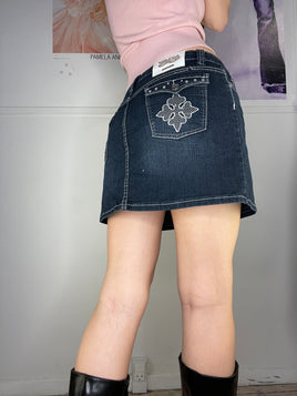 must have dark mini denim skirt with back details low-waist