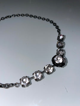 black rose diamond short necklace