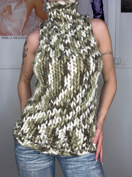 thick turtleneck knitwear vest